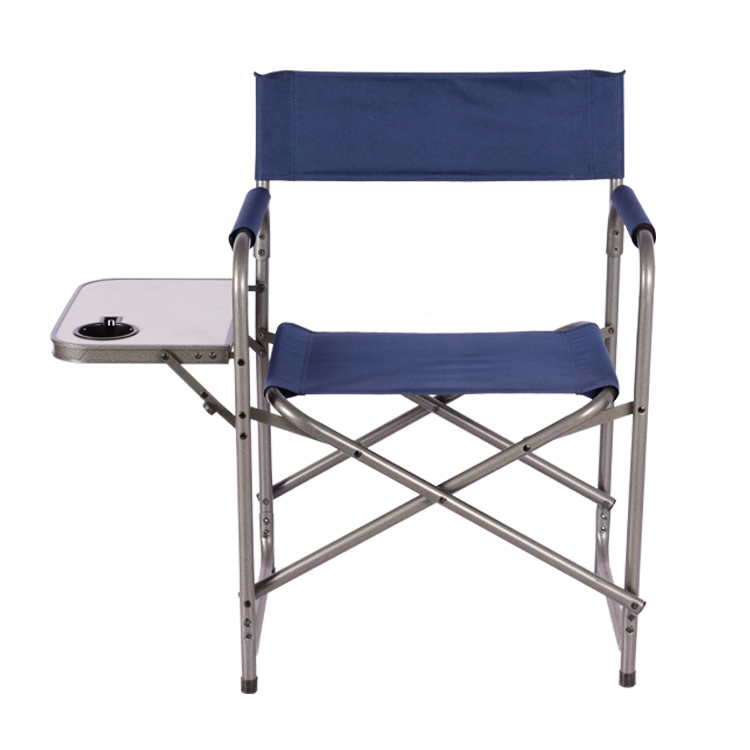 Silla de director al aire libre con mesa