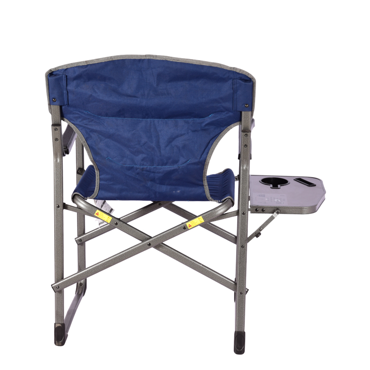 Silla de director al aire libre con mesa