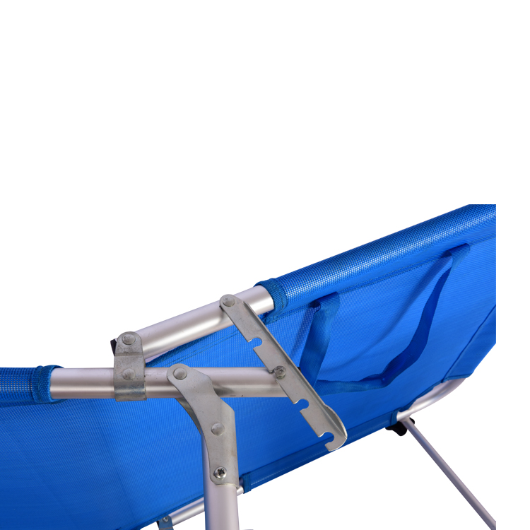 Cama de playa al aire libre con parasol