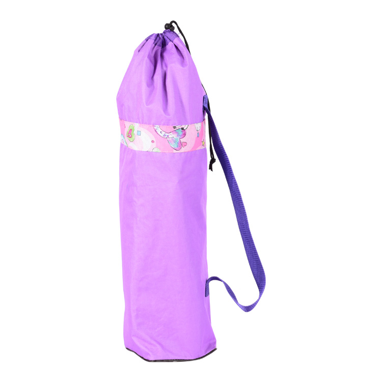 Silla infantil cubierta con dosel